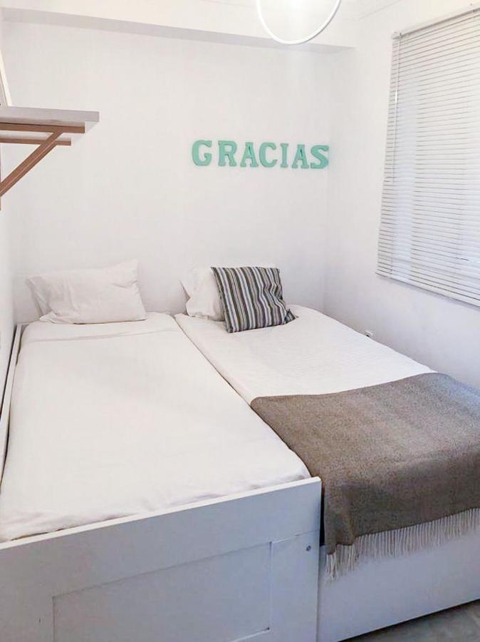 Hola Malaga Atarazanas Apartment Exterior photo
